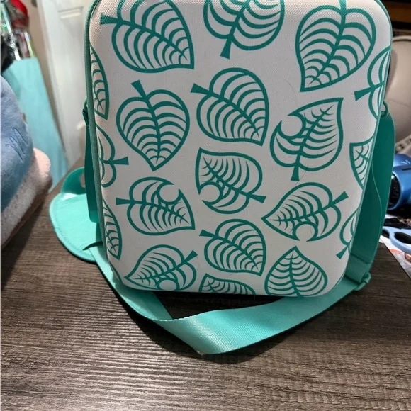 Animal Crossing Style Travel Case for Nintendo Switch 1/OLED and accessories - Picture 6 of 9